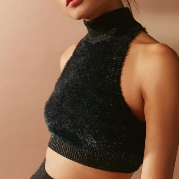 Urban Outfitters Tops - Urban Outfitters Fuzzy Sweater Crop Top